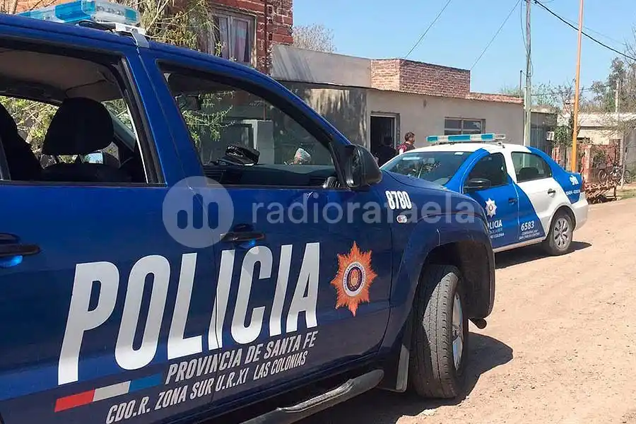 Tomaron un remis y le robaron la billetera a la conductora, pero no llegaron lejos