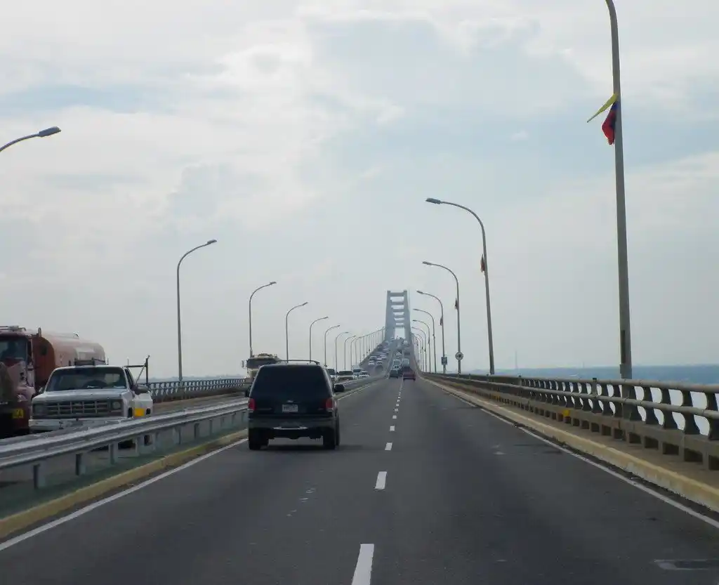 Entérese: cobro de peaje en el Puente sobre el Lago termina en tragedia para una niña