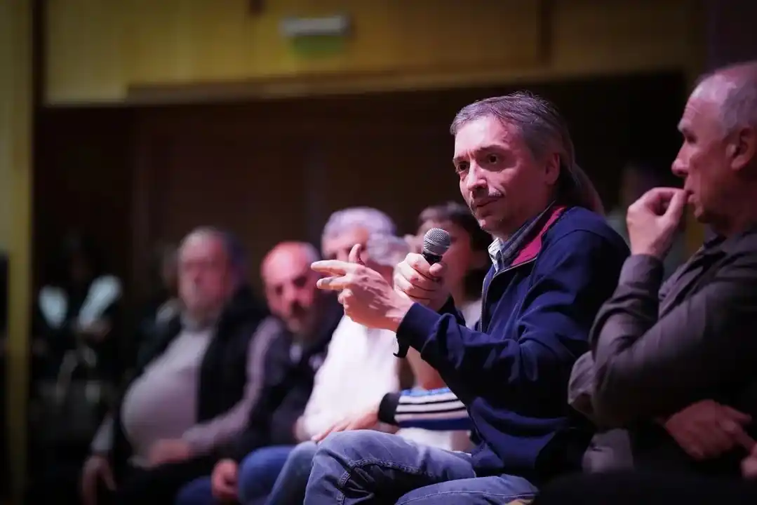 Máximo Kirchner estuvo presente en Santa Fe.
