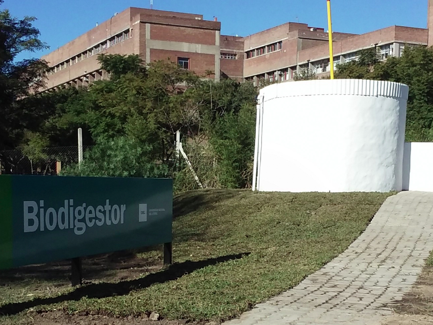 Santa Fe: licitaron más de cien biodigestores para escuelas rurales
