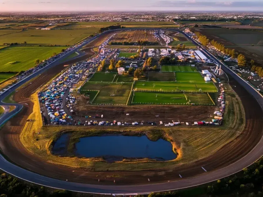 El TC corrió por última vez en el Óvalo de  Rafaela en junio de 2024. Foto:STC IA