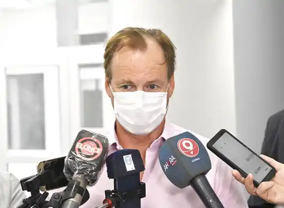 El Gobernador aseguró que el sistema  sanitario �Sestá soportando  perfectamente⬝ el aumento de contagios