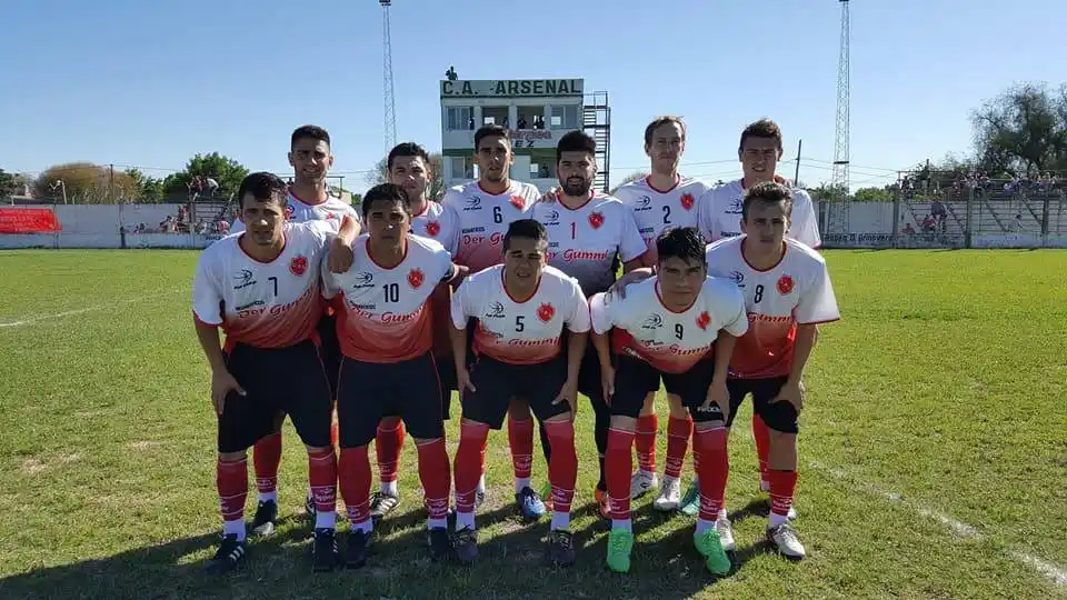 Aunque Sarmiento le ganó a Arsenal, Jumilla renuncia como DT