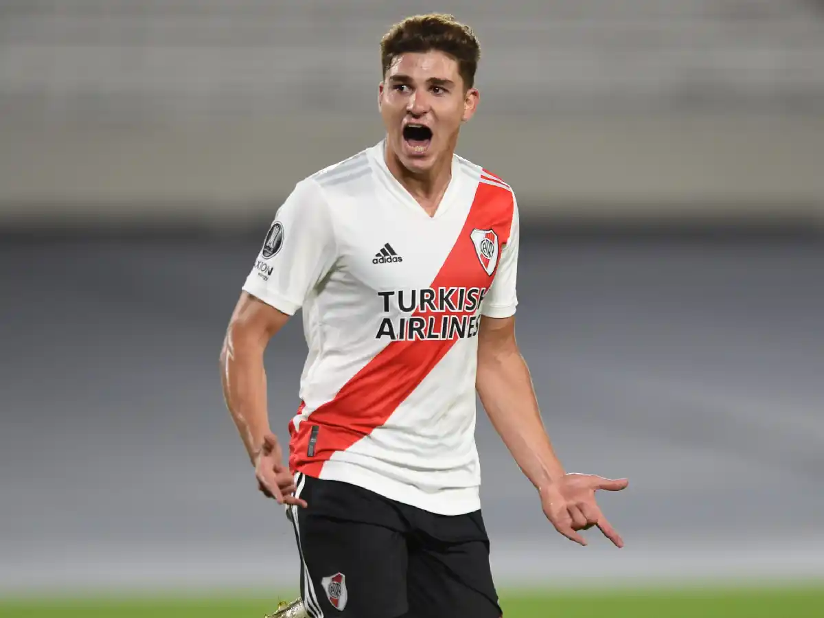 Busca meterse en cuartos
