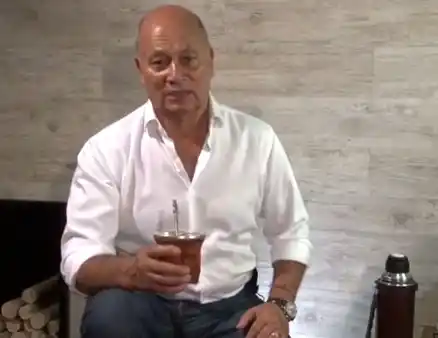 Brindando con un mate, Gerónimo Venegas deseó feliz Año Nuevo