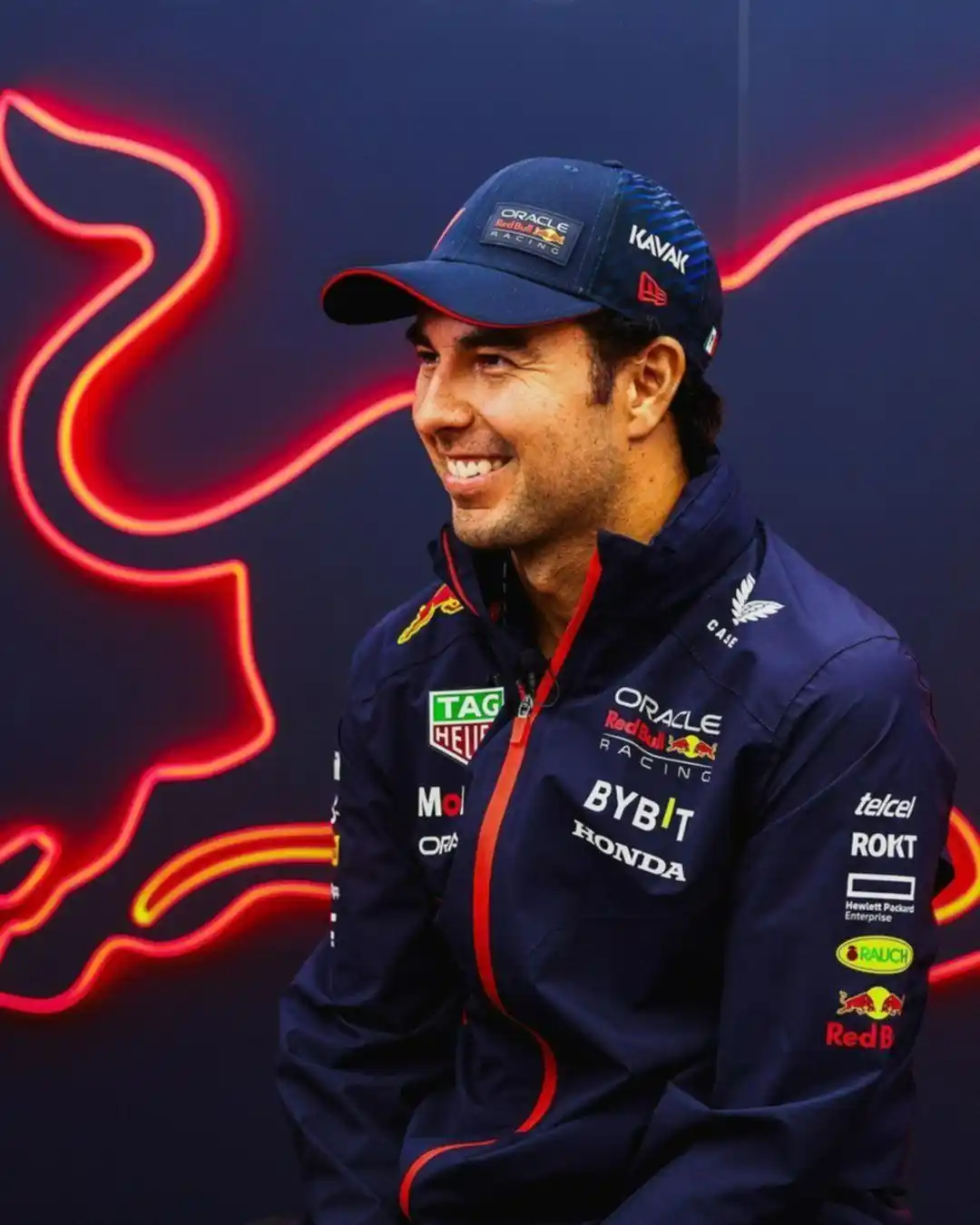 Checo Pérez: Más que un piloto, un amante del Pop Latino