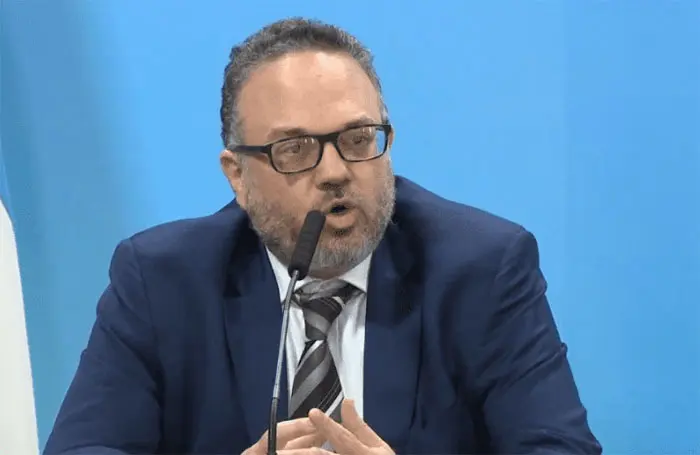 Reclamo del gobierno nacional a los bancos