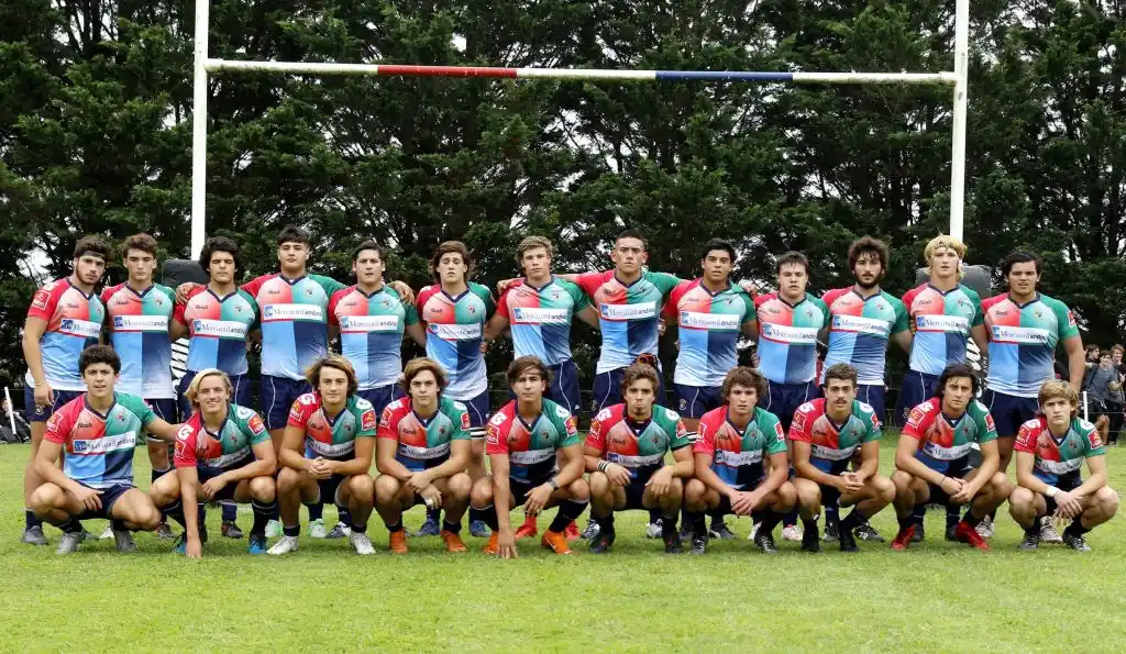 El seleccionado juvenil viajó a Santa Fe