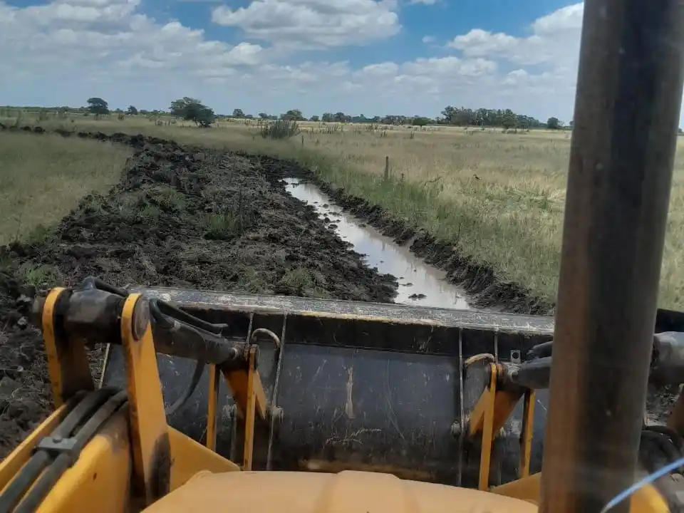 Octavo Distrito: avanzan con tareas de desagüe y mejoras viales