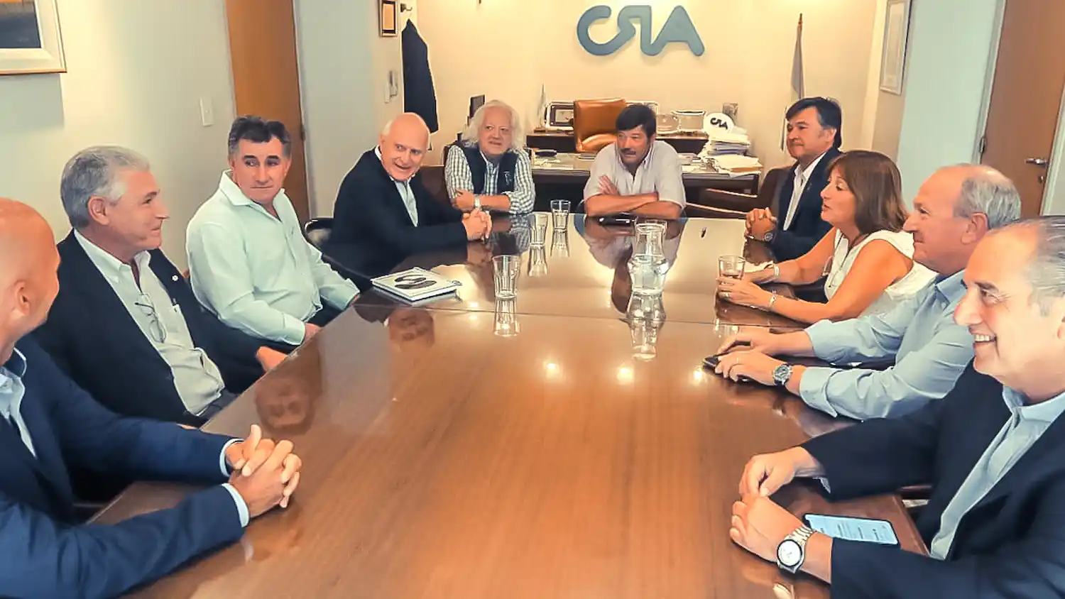 Lifschitz analizó la situación del sector agropecuario junto a la Mesa de Enlace