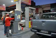 Diciembre llega con una nueva suba en la nafta