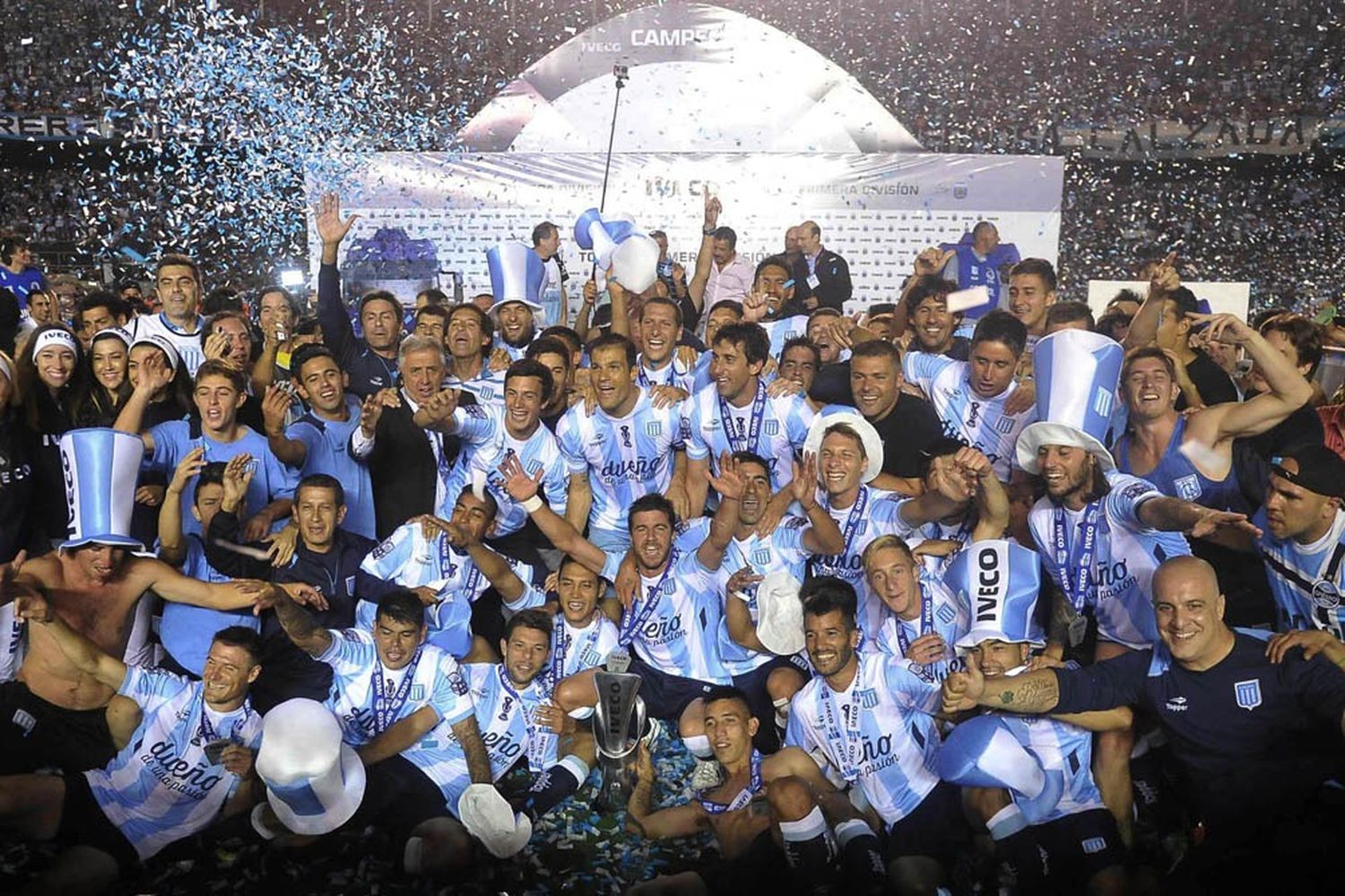 Racing ganó y salió campeón