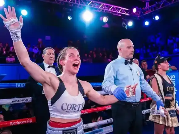 Sol Cudos hizo historia y se consagró campeona mundial de peso mínimo FIB