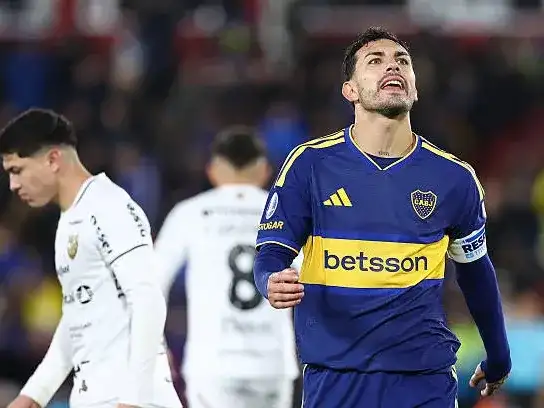 Paredes sufrió una lesión muscular.