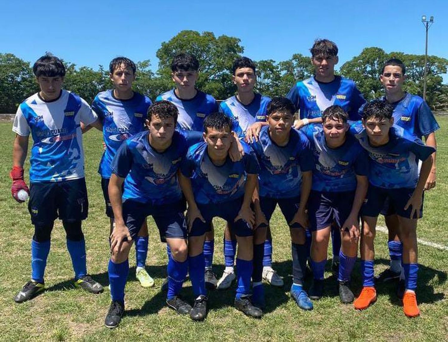 Fútbol local: Se jugaron las semifinales de ida en inferiores