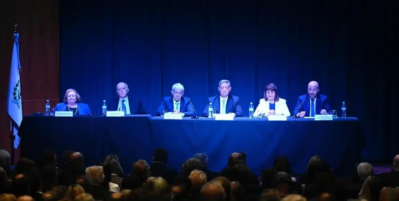 Un año atrás autoridades nacionales inauguraban el código en Rosario. Foto: Archivo