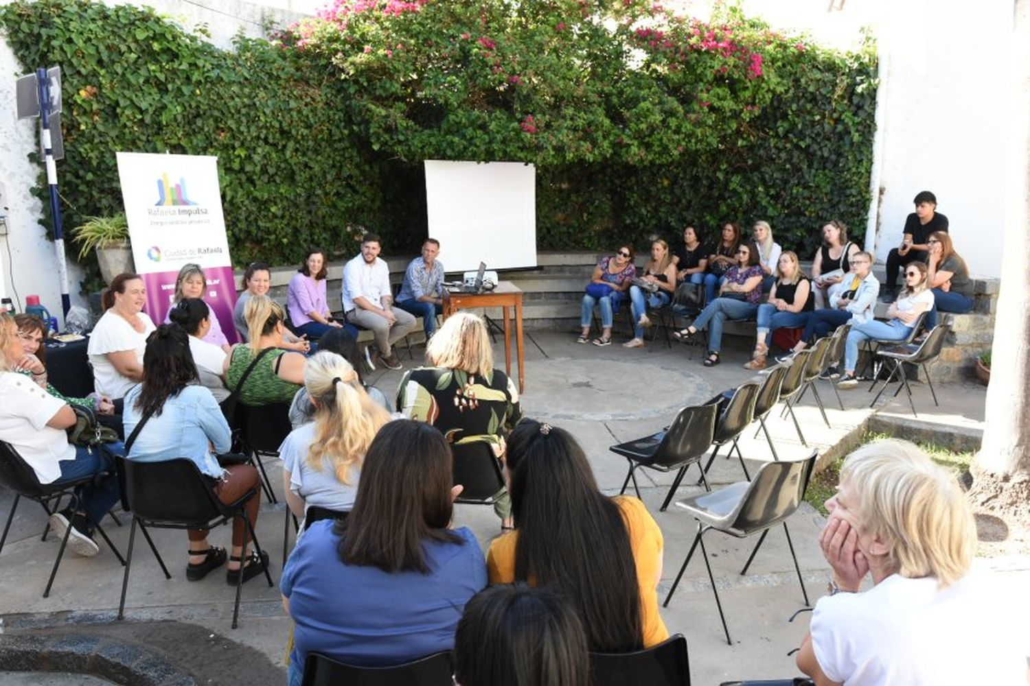 Encuentro y desayuno de mujeres emprendedoras