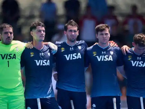 Los Leones dieron vuelta un partidazo ante India y se suben al podio