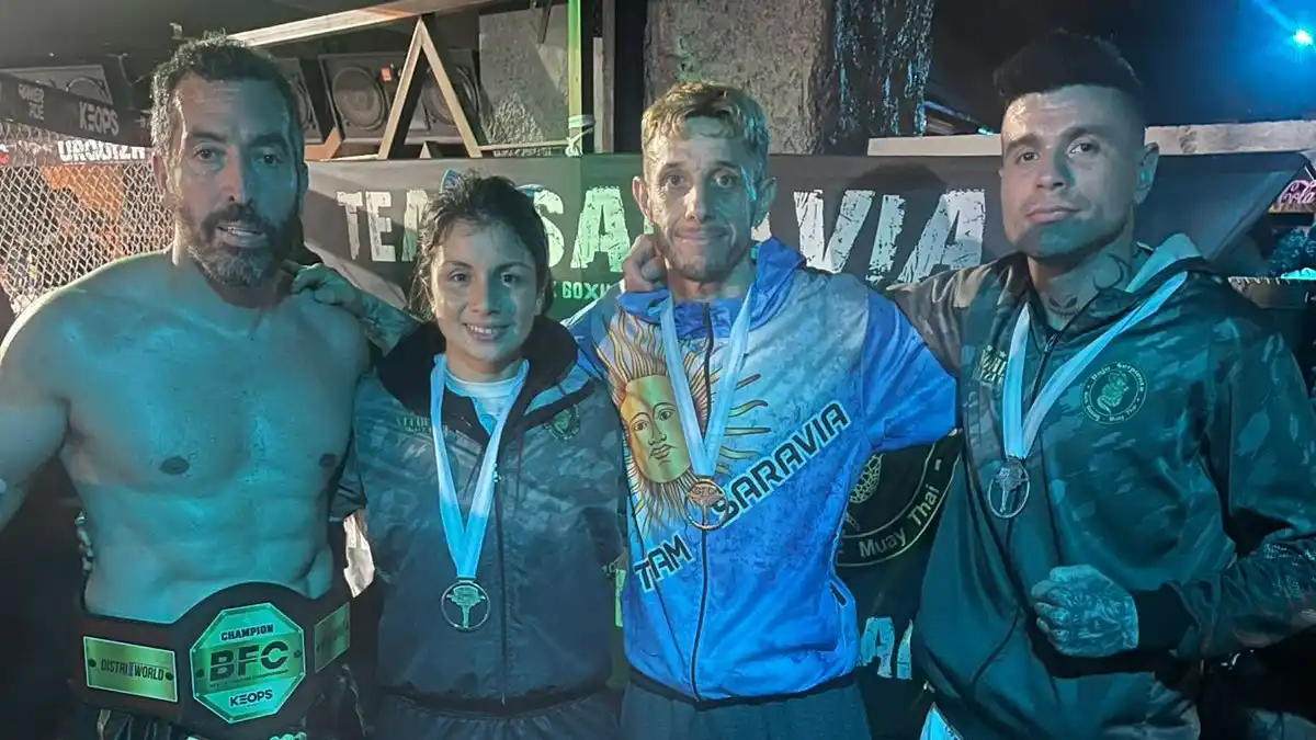 Los locales del Team Saravia que boxearon en Villa Carlos paz