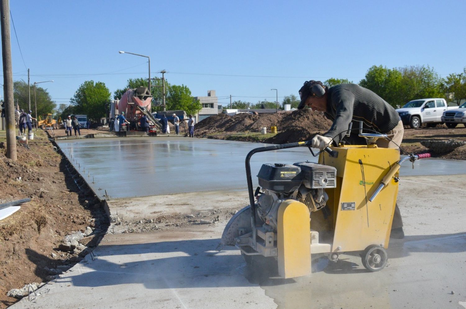 El municipio avanza con otra cuadra de hormigón