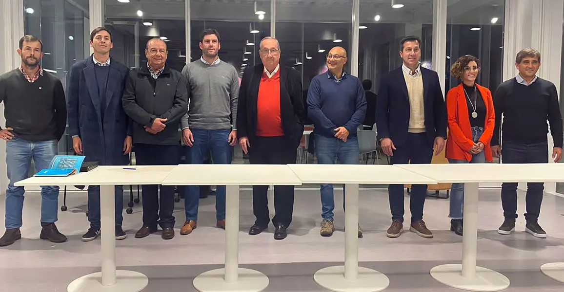 Intendentes piden la vuelta del tren de cargas al Puerto