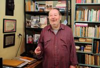 Raúl Echegaray, entre la universidad de la calle y la Facultad de Arte