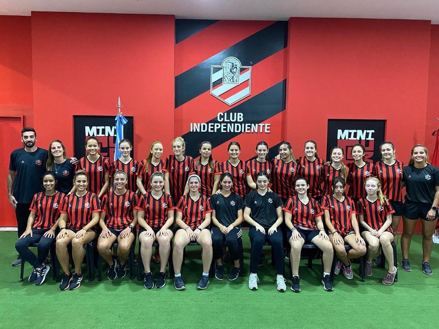 Independiente presentó su plantel para una intervención muy especial