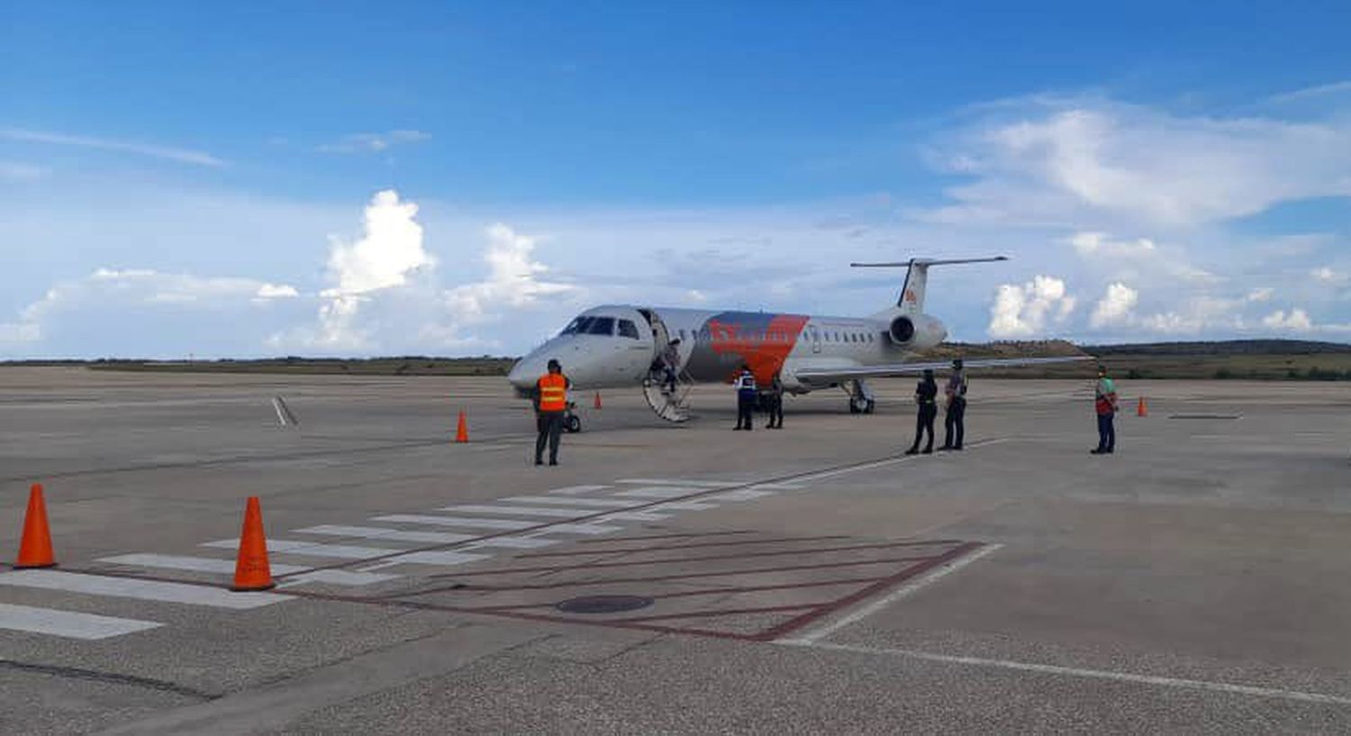 Sky High Aviation Services inauguró sus vuelos entre Santo Domingo y Porlamar