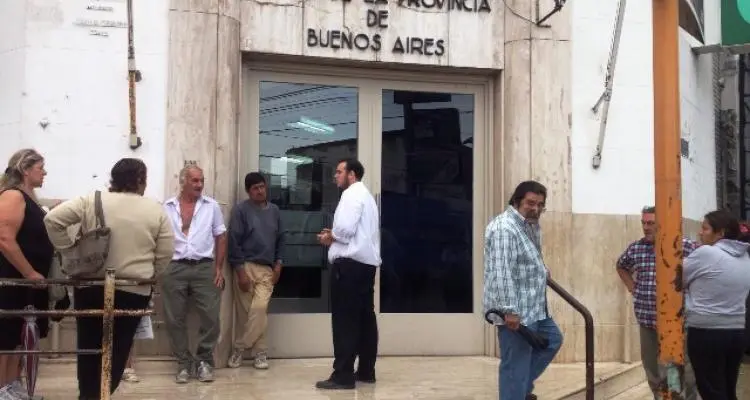 Temporal: Filtraciones en el Banco Provincia y atención suspendida