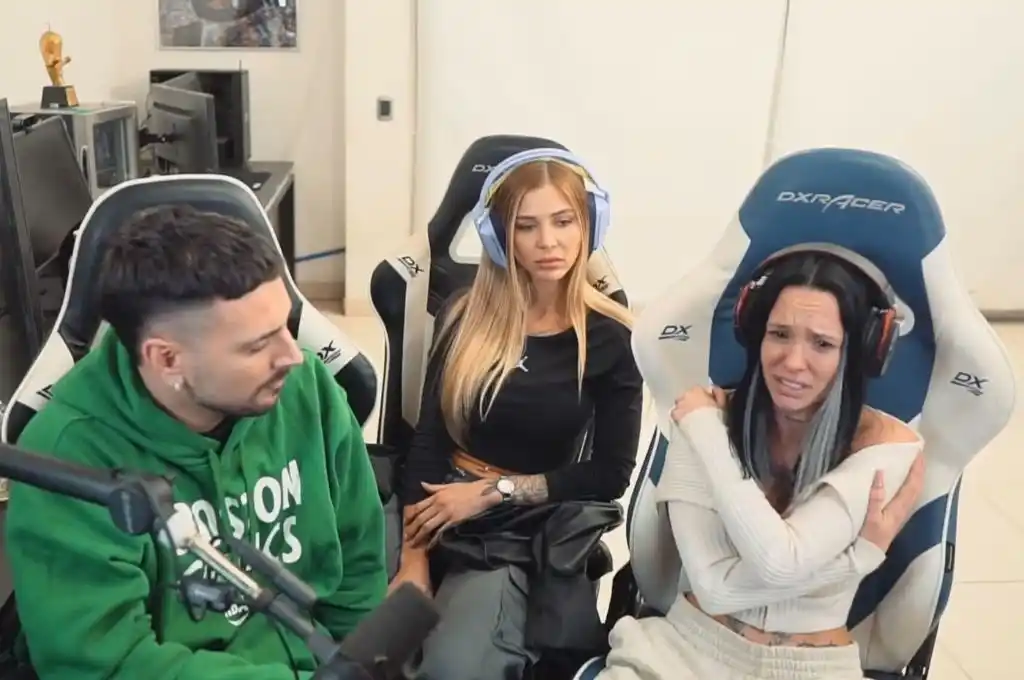 La Joaqui en el streaming de Coscu