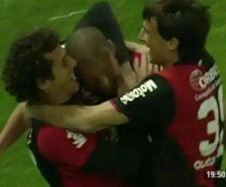 Con un golazo deTrezeguet, Newell´s le ganó 2 a 0 a Rafaela