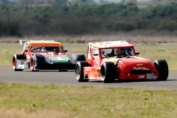 TC del Litoral y el Competición Especial 850 calientan motores