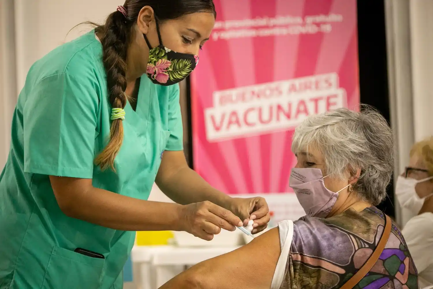 La Provincia “estudia” la posibilidad de prohibir el ingreso de los no vacunados a restaurantes como en Francia