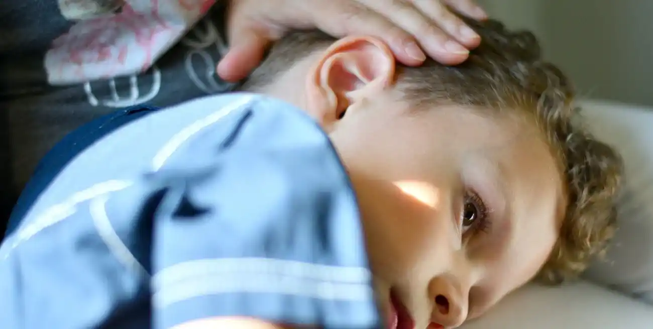 Foto ilustrativa. En los niños, el impacto auditivo-emocional puede ser muy grave. Crédito: Archivo