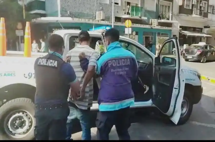 Detienen a un hombre que robó armado la recaudación de un local de la Peatonal