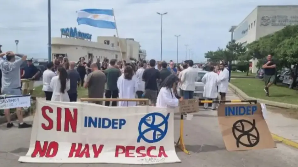 Trabajadores del INIDEP en Alerta: "El Mar Argentino está en Peligro"