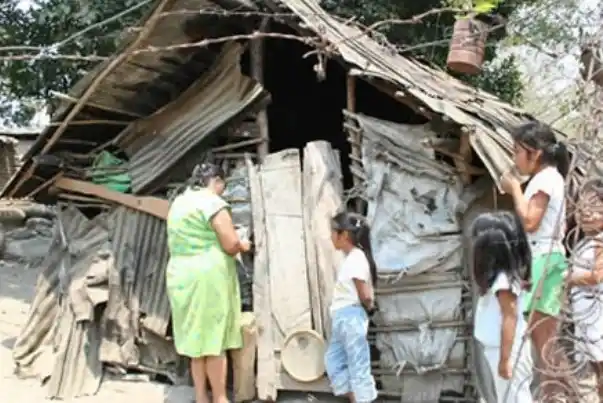 Una familia necesita 4500 pesos por mes solo para alimentarse