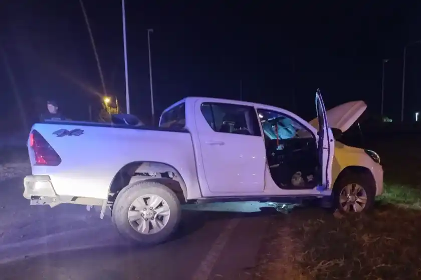 Intensa persecución a un adolescente de 15 años que conducía una camioneta: hubo choques y heridos