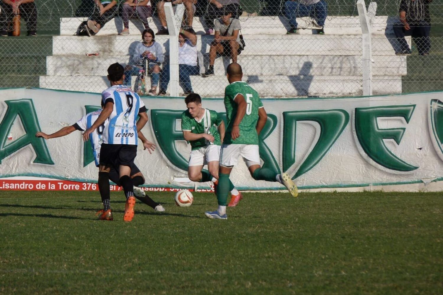 Entretenido empate entre Juventud y San Jorge