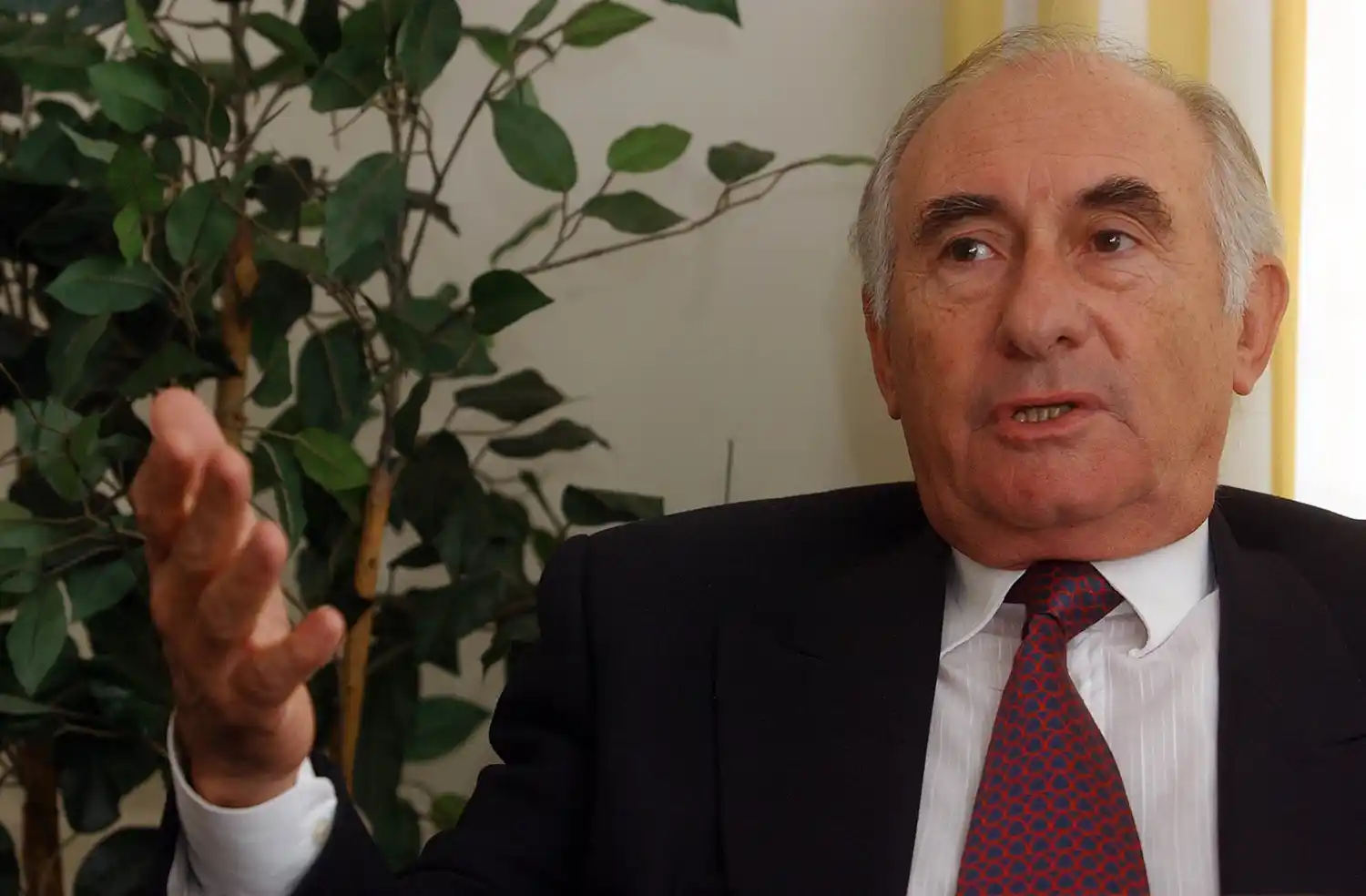 De la Rúa pidió a Cambiemos "no abandonar el barco en cualquier momento"