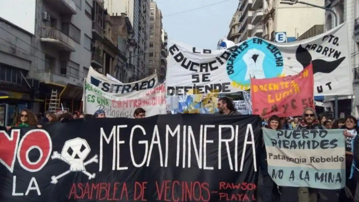 El gobierno de Chubut derogará la ley de megaminería y llamará a un plebiscito