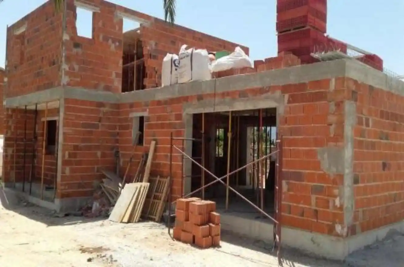 Con fondos nacionales construyen 240 viviendas en cinco localidades entrerrianas