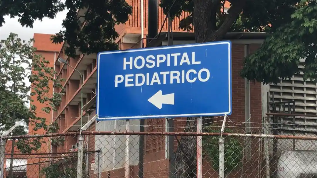 Mujer huye de hospital pediátrico de Barquisimeto con su hija que es sospechosa de COVID-19
