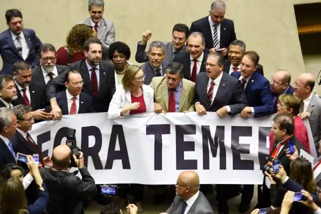 Temer evitó ser destituido por el Congreso