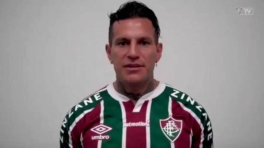 Fluminense incorporó al clorindense Raúl Bobadilla
