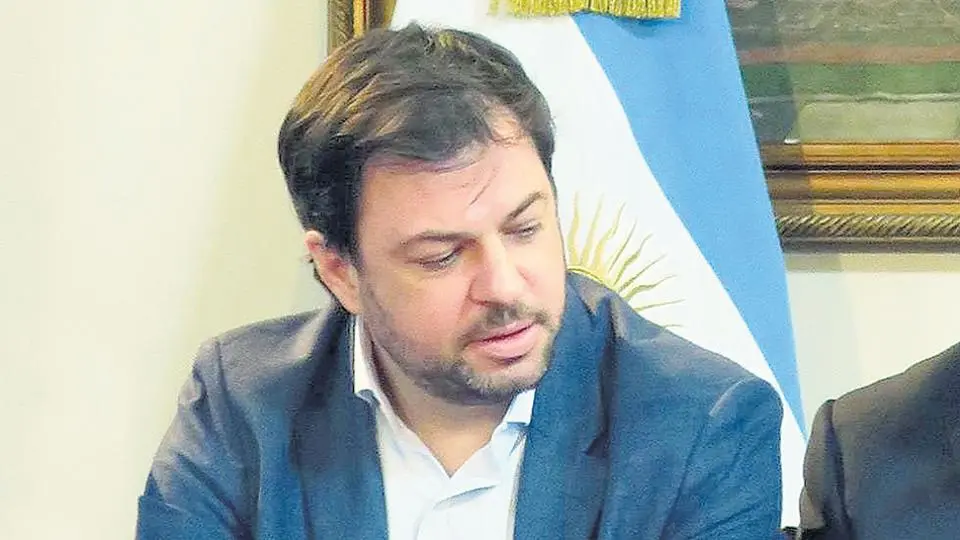 Tras su salida del gobierno, a Díaz Gilligan también lo quieren echar de River
