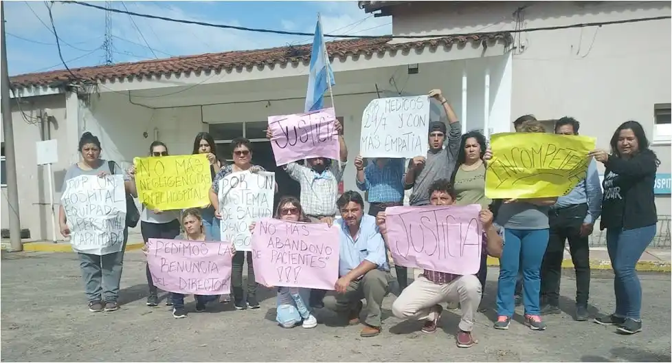 Con una protesta, pidieron la renuncia del director del Hospital San Blas