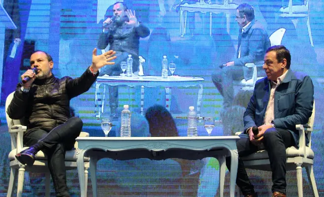 Gustavo Sylvestre expuso en Zárate: "Los medios tienen que hacer una autocrítica"