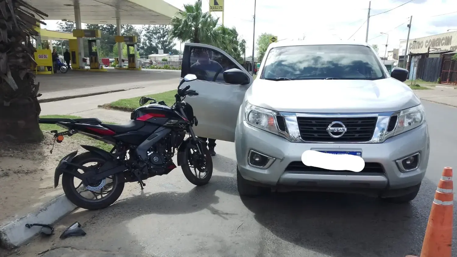 Accidente de tránsito en calles Presidente Illia y Diamante dejó varios lesionados