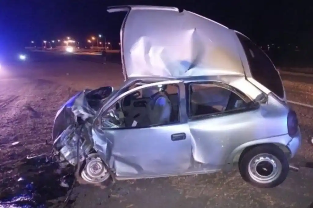 Choque fatal en Armstrong: un muerto y varios heridos por la colisión entre un auto y un camión